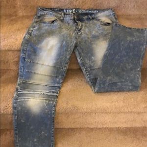 Men’s denim jeans